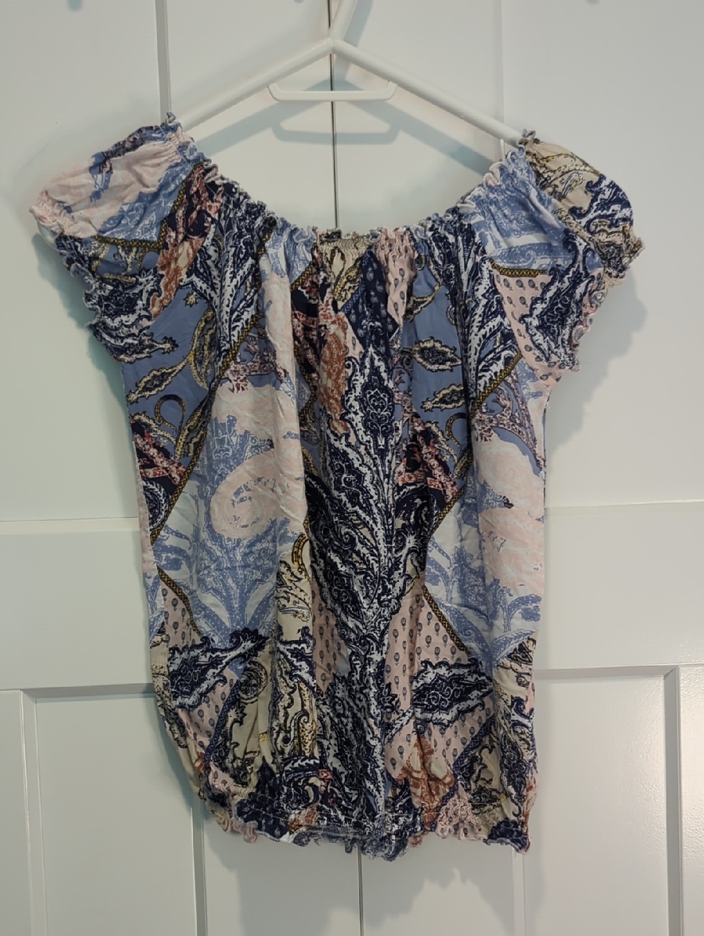 Suzy Shier Blue And Soft Pink Paisley Blouse Size S